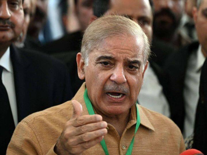 पाकिस्तान के पीएम की सैलरी कितनी है? साथ में मिलती हैं ये सुविधाएं What is the salary of Pakistan PM These facilities are also available along with पाकिस्तान के पीएम की सैलरी कितनी है? साथ में मिलती हैं ये सुविधाएं