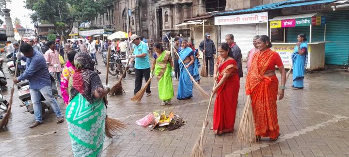 महात्मा गांधी यांच्या जयंतीनिमित्त पंतप्रधान नरेंद्र मोदी यांनी दिनांक 1 ऑक्टोंबर 2023 रोजी स्वच्छतेसाठी सर्व नागरीकांनी 1 तास श्रमदान करावे असे आवाहन केले होते.