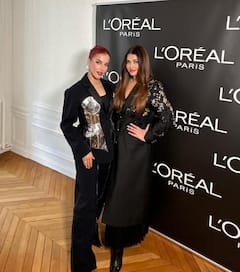 PFW 2023: 'पेरिस फैशन वीक 2023' में ऑल ब्लैक लुक में छाईं Aishwarya Rai Bachchan, नव्या ने भी Paris से शेयर की तस्वीरें