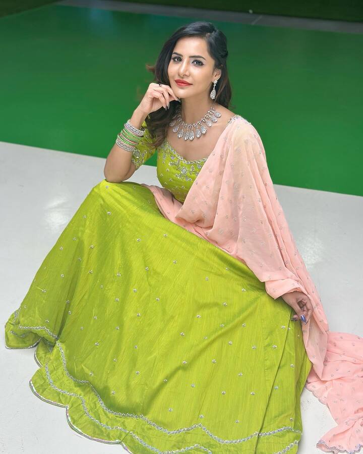 అషూ రెడ్డి