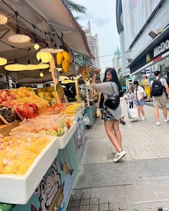 Anjali Photos : థాయ్‌లాండ్ స్ట్రీట్స్‌లో తెలుగమ్మాయి అంజలి