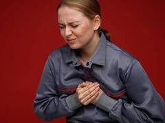 हार्ट अटैक और कार्डिएक अरेस्ट में होता है ये अंतर, जानिए इन दोनों के लक्षण...