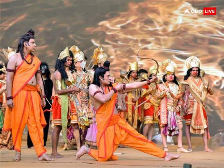 ऐशबाग राम लीला के बारे में कहा जाता है कि इसकी शुरुआत 1860 में हुई थी. तुलसीदास जी चित्रकूट, वाराणसी और लखनऊ में सबसे पहली राम लीला की नींव रखी थी.