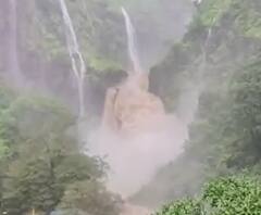 Ratnagiri News : मार्लेश्वराच्या धबधब्याचं सुंदर रुप, पाहा फोटो