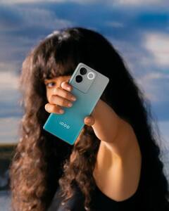 Amazon Great Indian Festival Sale: Deals Revealed On OnePlus, Samsung, More Phones