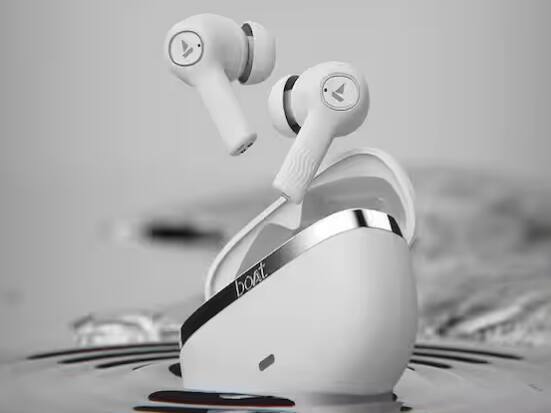 boAt Nirvana Ion earbuds : ਬੋਟ ਦੇ ਇਸ ਈਅਰਬੱਡਸ ਦਾ ਪਲੇਅਬੈਕ ਸਮਾਂ 24 ਘੰਟੇ ਹੈ ਅਤੇ ਇਹ IPX4 ਵਾਟਰ ਅਤੇ ਡਸਟ ਰੈਸੀਸਟੈਂਸ ਦੇ ਨਾਲ ਆਉਂਦੇ ਹਨ। boAt Nirvana Ion ਈਅਰਬਡਸ ਦੀ ਕੀਮਤ 1,999 ਰੁਪਏ ਹੈ। ਤੁਸੀਂ ਇਸ ਨੂੰ Amazon Grade Indian Sale ਵਿੱਚ ਬਹੁਤ ਸਸਤੇ ਵਿੱਚ ਖਰੀਦ ਸਕਦੇ ਹੋ।