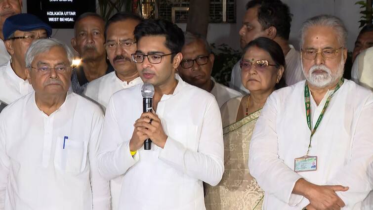 Union Minister Giriraj Singh Must Be Arrested At First TMC MP Abhishek Banerjee Says In His Counter Attack Abhishek banerjee:'সকলের আগে গিরিরাজ সিংহকে গ্রেফতার করা উচিত', CBI তদন্তের হুঁশিয়ারির পাল্টা অভিষেকের