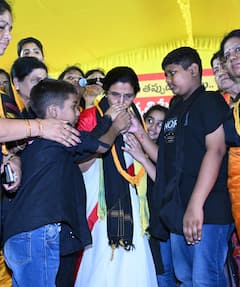 ఫోటోలు: నిరాహార దీక్షలో నారా భువనేశ్వరి, బాబుకు మద్దతుగా తరలివచ్చిన టీడీపీ శ్రేణులు