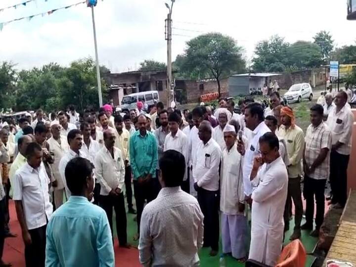 Maratha Reservation Leaders banned in 30 villages in Latur district Maratha Reservation : लातूर जिल्ह्यात मराठा आरक्षणाचा मुद्दा तापला, 30 पेक्षा अधिक गावांमध्ये पुढाऱ्यांना बंदी