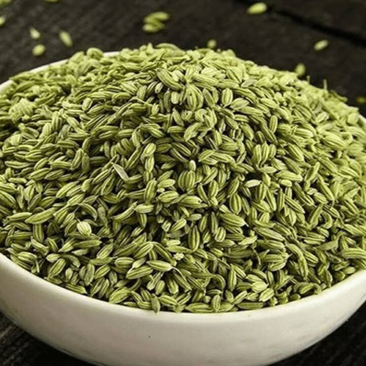 ਸੌਂਫ ਦੇ ​​ਬੀਜਾਂ 'ਚ ਫਾਈਟੋਕੈਮੀਕਲਜ਼ ਦੇ ਗੁਣ ਪਾਏ ਜਾਂਦੇ ਹਨ, ਜੋ ਸਿਹਤ ਲਈ ਫਾਇਦੇਮੰਦ ਹੁੰਦੇ ਹਨ। ਆਓ ਜਾਣਦੇ ਹਾਂ ਸੌਂਫ ਦੇ ​​ਹੋਰ ਫਾਇਦਿਆਂ ਬਾਰੇ-