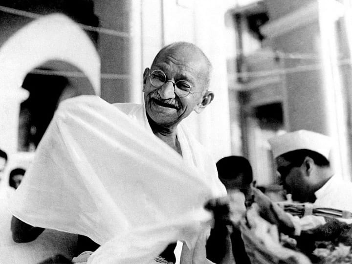 Gandhi Jayanti 2023 CM Yogi and other leaders of UP pays tribute to Mahatma Gandhi and Lal Bahadur Shastri Gandhi Jayanti 2023: महात्मा गांधी और लाल बहादुर शास्त्री की जयंती आज, मुख्यमंत्री समेत अन्य नेताओं ने दी श्रद्धांजलि