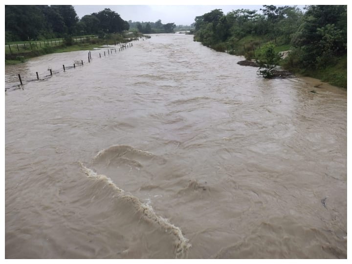 Jharkhand News Rain becomes a disaster in Jharkhand, eight people die due to lightning, 'Orange Alert' issued Jharkhand News: झारखंड में बारिश बनी आफत, आकाशीय बिजली गिरने से आठ लोगों की मौत, ‘ऑरेंज अलर्ट’ जारी