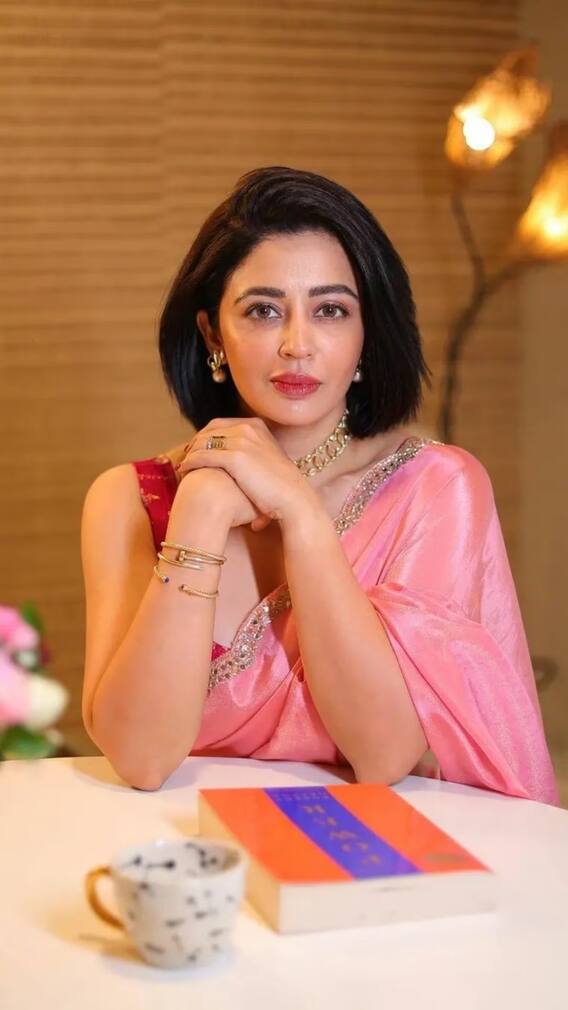 Neha Pendse Video : नेहा पेंडसेच्या दिलखेचक अदा व्हायरल