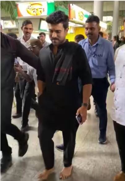 ਇਸ ਦੇ ਨਾਲ ਹੀ ਪ੍ਰਸ਼ੰਸਕਾਂ ਨੂੰ ਅਦਾਕਾਰ ਦਾ ਇਹ ਬਲੈਕ ਲੁੱਕ ਕਾਫੀ ਪਸੰਦ ਆ ਰਿਹਾ ਹੈ। ਇਹ ਵੀਡੀਓ ਸੋਸ਼ਲ ਮੀਡੀਆ 'ਤੇ ਕਾਫੀ ਵਾਇਰਲ ਹੋ ਰਿਹਾ ਹੈ। ਹਾਲਾਂਕਿ ਇਹ ਪਹਿਲੀ ਵਾਰ ਨਹੀਂ ਹੈ, ਇਸ ਤੋਂ ਪਹਿਲਾਂ ਵੀ ਰਾਮ ਚਰਨ ਨੂੰ ਕਈ ਵਾਰ ਨੰਗੇ ਪੈਰੀਂ ਦੇਖਿਆ ਜਾ ਚੁੱਕਿਆ ਹੈ।