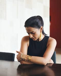 Shraddha Srinath Photos: బ్లాక్ ఔట్​ఫిట్​లో 'సైంధవ్' బ్యూటీ భలే ఉంది!