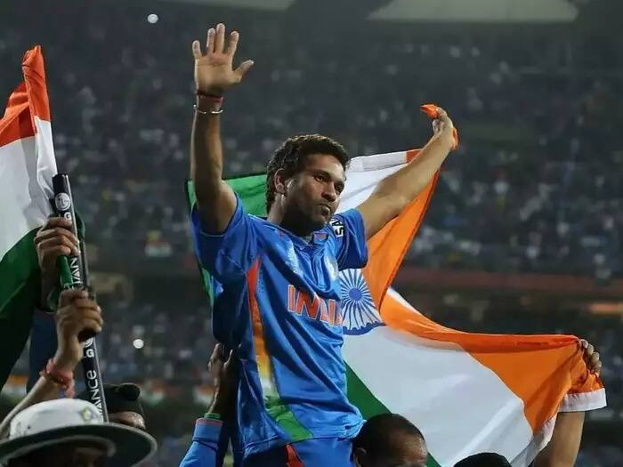 sachin tendulkar to be global ambassador for icc cricket world cup 2023 latest news Sachin Tendulkar: सचिन तेंडुलकर विश्वचषकाचा अॅम्बॅसेडर, ट्रॉफी हातात घेऊन करणार स्पर्धेच्या उद्धाटनाची घोषणा