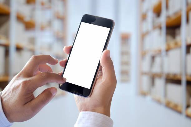 जर तुम्हाला वाटत असेल की एखादा फोटो उपयुक्त नाही तर तो फोनवरून लगेच डिलीट करा.(Image Source : istock)