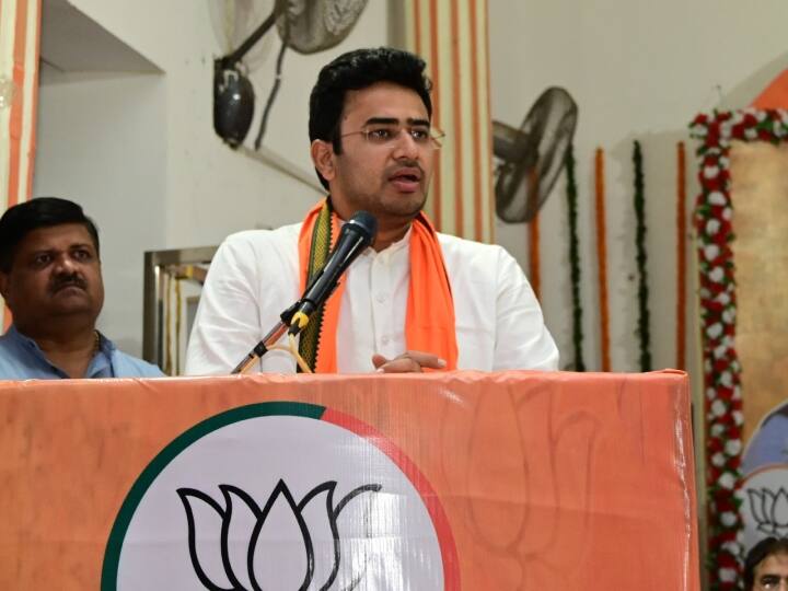 MP Election 2023 BJP MP Tejasvi Surya targets Kamal Nath and Congress in Chhindwara MP Election 2023: 'अगर चुनाव लड़ना है तो कमलनाथ का बेटा होना चाहिए...', तेजस्वी सूर्या का कांग्रेस पर हमला