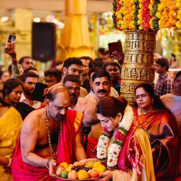 தற்போது, திருச்சூர் விஷ்ணுமாயா கோயிலில் சிறப்பு பூஜை செய்ய, நடிகை குஷ்பு கட்டளைதாரராக நியமிக்கப்பட்டுள்ளார்.
