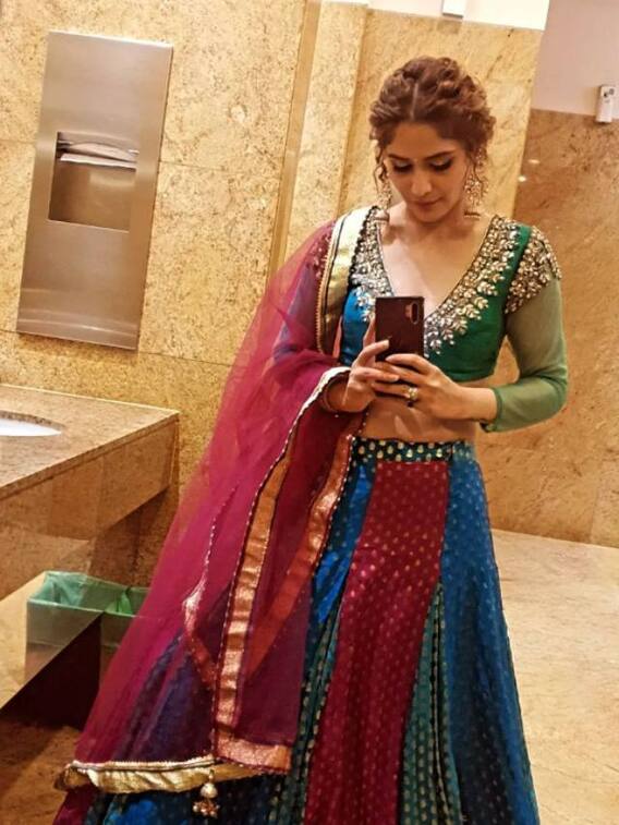 बिन ब्याही इन एक्ट्रेस ने रखा करवाचौथ, एक तो बचपन से रख रही है ये व्रत