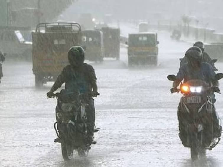 According to Meteorological Department, there will be moderate rain in Tamil Nadu for the next 7 days TN Rain Alert: இன்று 3 மாவட்டங்களில் கொட்டப்போகும் கனமழை.. எந்தெந்த மாவட்டங்களில்? இன்றைய வானிலை நிலவரம் இதோ..