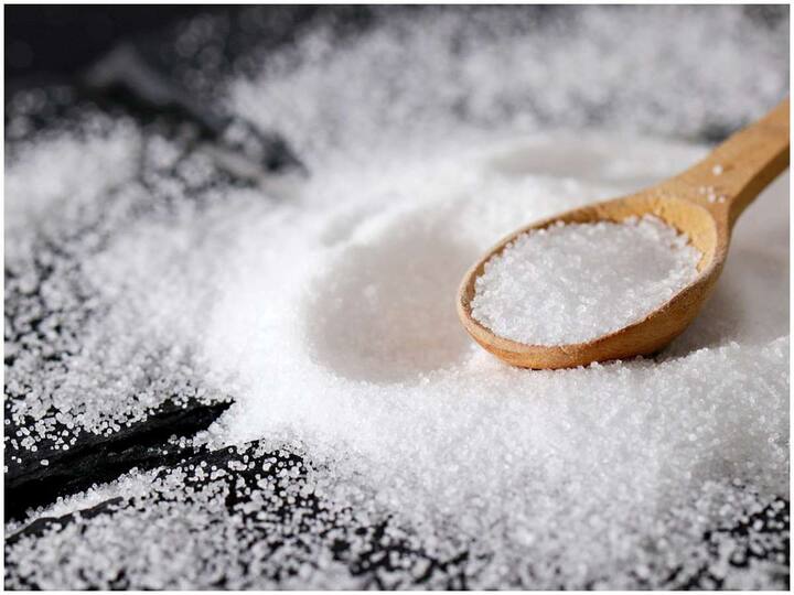 Do you know how dangerous it is to completely avoid salt in food? Salt: ఆహారంలో ఉప్పు పూర్తిగా మానేస్తే ఎంత ప్రమాదమో తెలుసా?