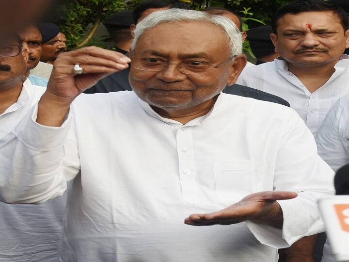 CM Nitish Called All Party Meeting On Bihar Caste Survey Report ann Bihar Caste Survey Report: CM नीतीश ने बुलाई सर्वदलीय बैठक, इन मुद्दों पर हो सकती है चर्चा, उसके बाद क्या...