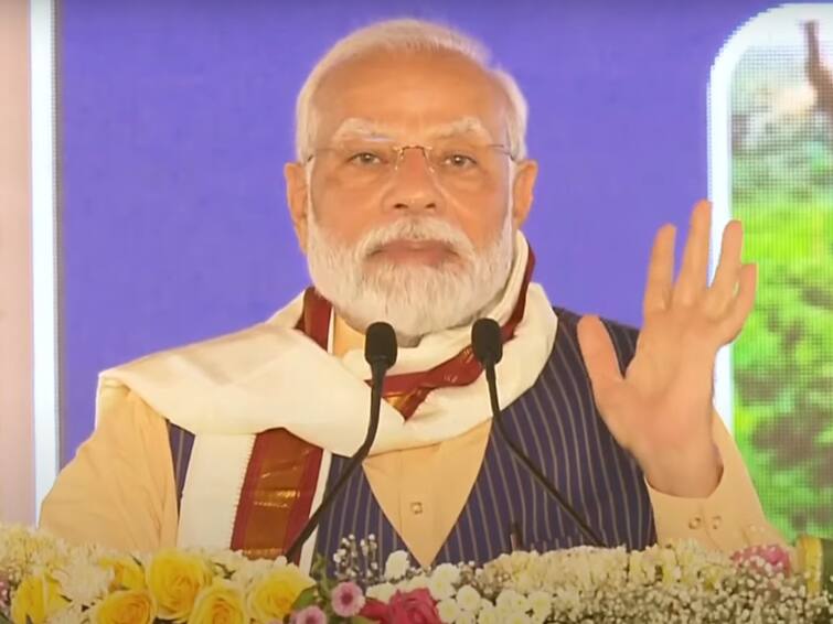 PM Modi Cautions Southern States Against Power-Hungry' Congress tamilnadu temple issues PM Modi On TN Govt: கோயில்களை கையகப்படுத்தும் தமிழ்நாடு அரசு, சிறுபான்மையினரை? - பிரதமர் மோடி
