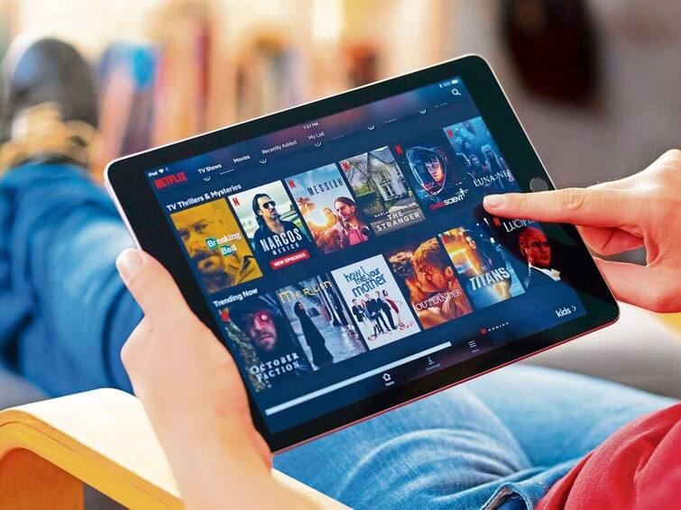 OTT Release October 2023 Top Ten Movies Webseirs reality shows and movies list you can watch on ott Platform Bollywood Movie Entertainment latest update OTT Release October 2023 : 'गदर 2' ते 'मुंबई डायरीज सीझन 2'; ऑक्टोबरमध्ये प्रेक्षकांना मिळणार मनोरंजनाचा धमाका