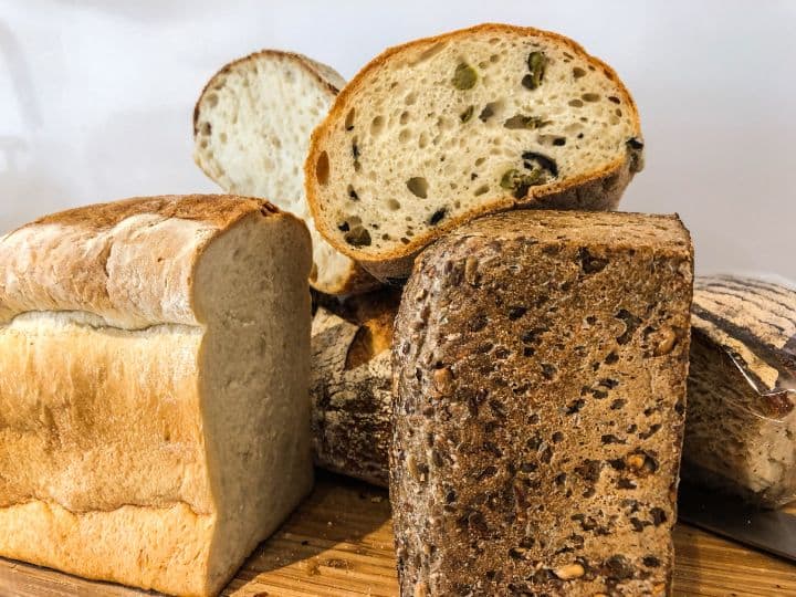Why is double bread called double roti Know the unique story behind its name डबल रोटी को डबल रोटी क्यों बोलते हैं? जानिए इसके नाम के पीछे की अनोखी कहानी