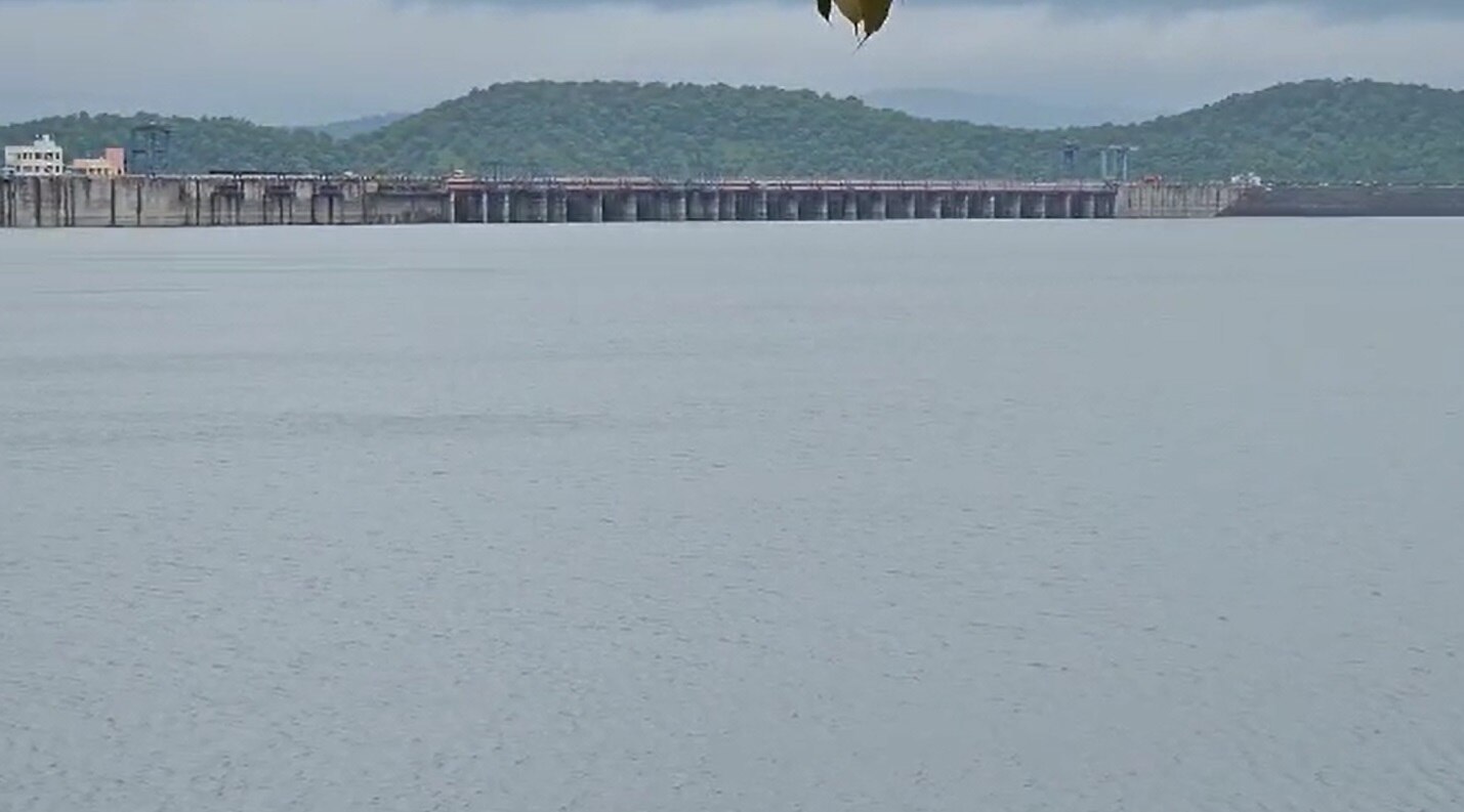 Ukai Dam: ઉકાઉ ડેમ સંપૂર્ણ ભરાયો, દક્ષિણ ગુજરાતના માથેથી બે વર્ષ માટે પાણીનું સંકટ ટળ્યુ, જુઓ તસવીરો....