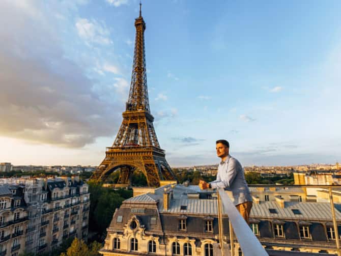 The Hopeful Traveler: Eiffel Tower Experience at the Paris Las Vegas