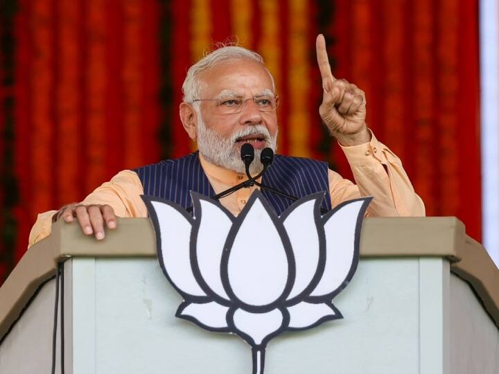 PM Modi Attacks Congress Rahul Gandhi On Bihar Caste Survey view Telangana Election 2023 'जितनी आबादी, उतना हक' नारों को लेकर पीएम मोदी का कांग्रेस पर बड़ा हमला, 'दक्षिण भारत और अल्पसंख्यकों के साथ...'