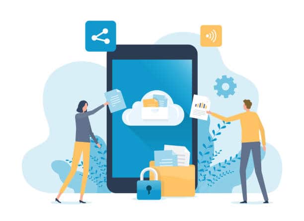 अशा परिस्थितीत काही लोक नवीन फोन घेण्याचा विचार करतात. पण तुम्हाला टेन्शन घेण्याची गरज नाही. तुमच्या फोनमध्ये स्टोरेज रिकाम करण्याच्या काही सोप्या स्टेप आहेत.(Image Source : istock)