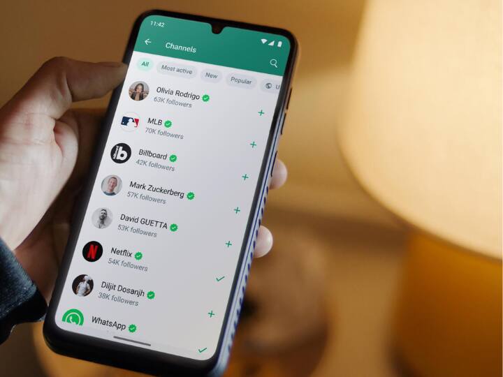 WhatsApp Channel know how to hide it in android and iPhone WhatsApp पर आया 'चैनल' अपडेट आपको नहीं आ रहा पसंद तो ऐसे कीजिए हाइड