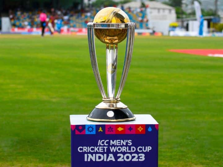 Cricket World Cup 2023 trophy made by gold How many kilograms does it weigh क्रिकेट वर्ल्ड कप की ट्रॉफी सोने की होती है? इतने किलोग्राम होता है इसका वजन