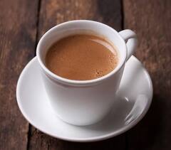 ચા પીધા પછી ઊંઘ કેમ નથી આવતી? જાણો તેની પાછળનું વિજ્ઞાન