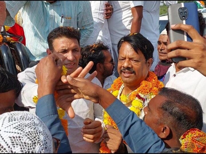 MP Election 2023 BJP MLA Brother Rakesh Rai Welcomed Congress Jan ...