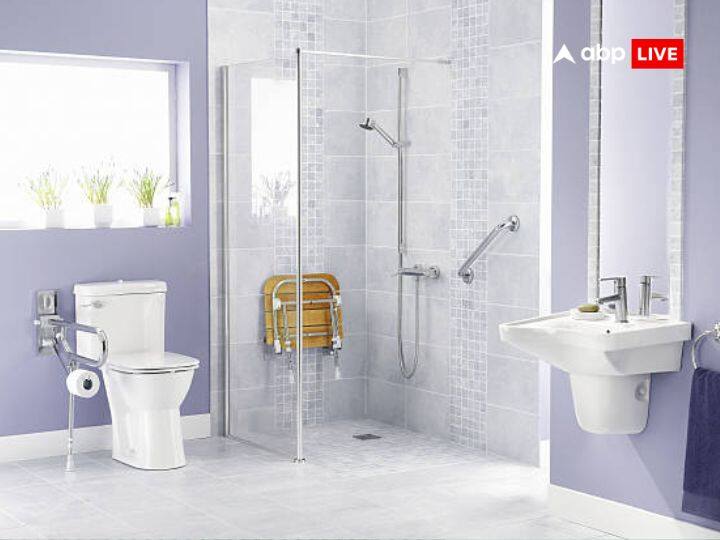 बाथरूम हमारे घर का एक ऐसा कोना होता है जहां से सबसे ज्यादा नकारात्मक ऊर्जा आती है. इसके लिए आपको वास्तु से जुड़े उपाय ध्यान में रखना बहुत जरुरी माना गया है.