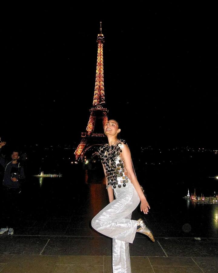 Athiya Shetty's fearless and passionate approach to fashion has forged a distinctive style that charms a wide audience. The diva's sense of aesthetics serves as a source of inspiration for countless Indian women who admire her for seamlessly blending sassiness with elegance in her fashion choices. (Image Source: Instagram/ Athiya Shetty)