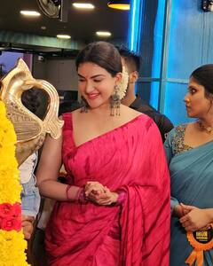 Honey Rose PHOTO: ટ્રેડિશનલ સાઉથ ઈન્ડિયન લુકમાં ગોર્જિયસ લાગી હની રોઝ
