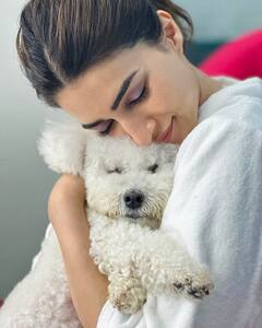 Kriti Sanon Skin Care : பளபளப்பான சருமம் வேண்டுமா? அப்போ பாலிவுட்டின் பரம சுந்தரியின் ஸ்கின் கேரை நீங்களும் ஃபாலோ பண்ணுங்க!