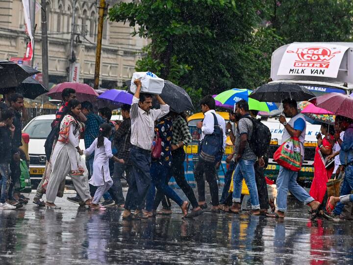 West Bengal Rain IMD Predicts More Showers Kolkata Howrah Nadia East Medinipur north south 24 Paraganas Districts Amid Heavy Rain In West Bengal, IMD Predicts More Showers In Kolkata, Adjoining Districts