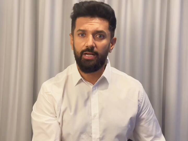 Bihar Caste Survey News: जातीय गणना की रिपोर्ट पर भरोसा नहीं! अब चिराग पासवान ने CM नीतीश से कर दी ये मांग Chirag Paswan Has Made This Demand on Bihar Caste Survey Result Attack on Nitish Kumar Bihar Caste Survey News: जातीय गणना की रिपोर्ट पर भरोसा नहीं! अब चिराग पासवान ने CM नीतीश से कर दी ये मांग