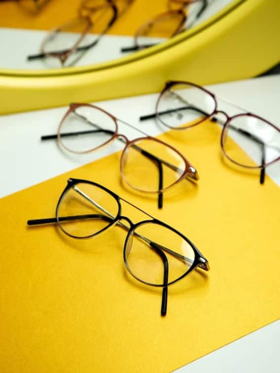 क्या पानी से साफ हो सकता है चश्मा साफ