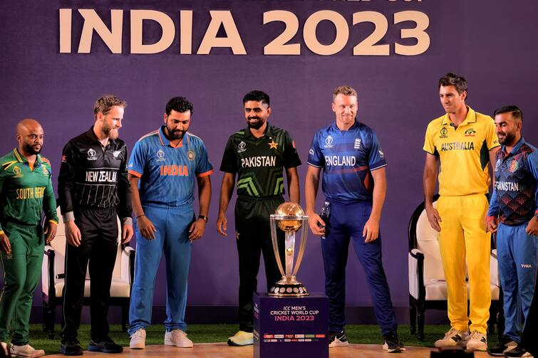 england vs new zealand odi head to head records ahead of icc cricket world cup 2023 narendra modi stadium pitch report ODI World Cup : इंग्लंड-न्यूझीलंडमध्ये थरार, हेड टू हेड अन् पिच रिपोर्ट