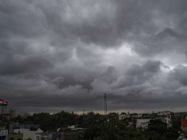 Haryana Weather Update Today 4 October Haryana imd forecast Rain alert Hisar Karnal Gurugram ka Mausam Haryana Weather Today: मानसून की विदाई के बाद गुलाबी ठंड की एंट्री, जानिए आज कैसा रहेगा मौसम, किन शहरों में कितना है अभी तापमान