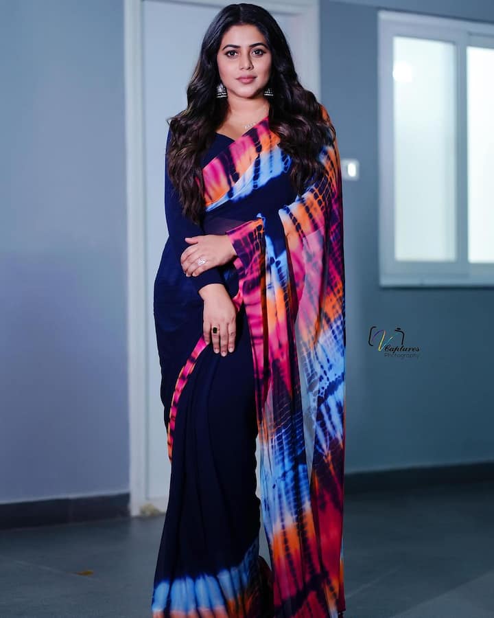 ఆ తర్వాత సెకెండ్ ఇన్నింగ్స్ మొదలు పెట్టింది. Photo Credit: Shamna Kkasim ( purnaa )/Instagram