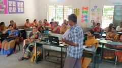 எண்ணும் எழுத்தும் பயிற்சியில் பெஞ்சில் அமர சொன்னதால் ஆட்சி குறித்து பேச்சு...ஆசிரியர் ஆவேசம்