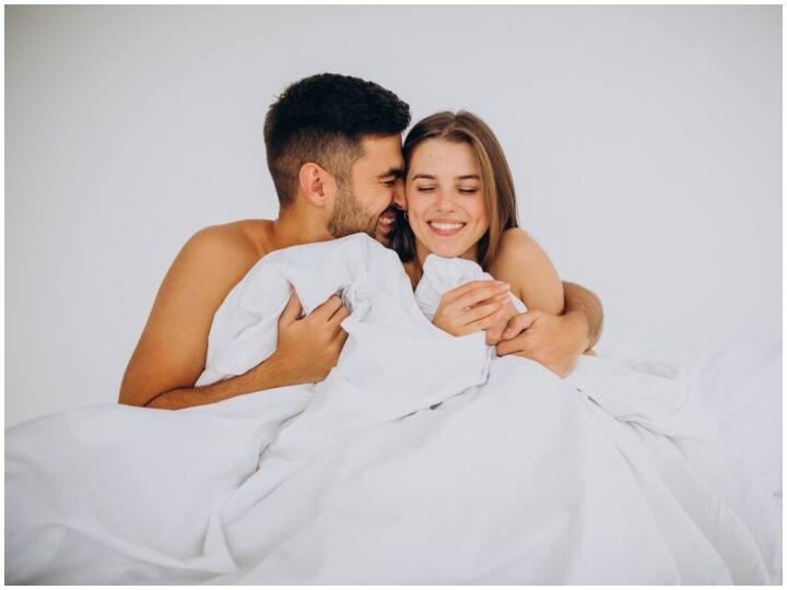 Average Sexual Partners: दुनियाभर में लोगों के कई पार्टनर होते हैं, अब एक आंकड़ा सामने आया है, जिसमें बताया गया है कि कौन से देश के लोगों के सबसे ज्यादा बेड पार्टनर होते हैं.